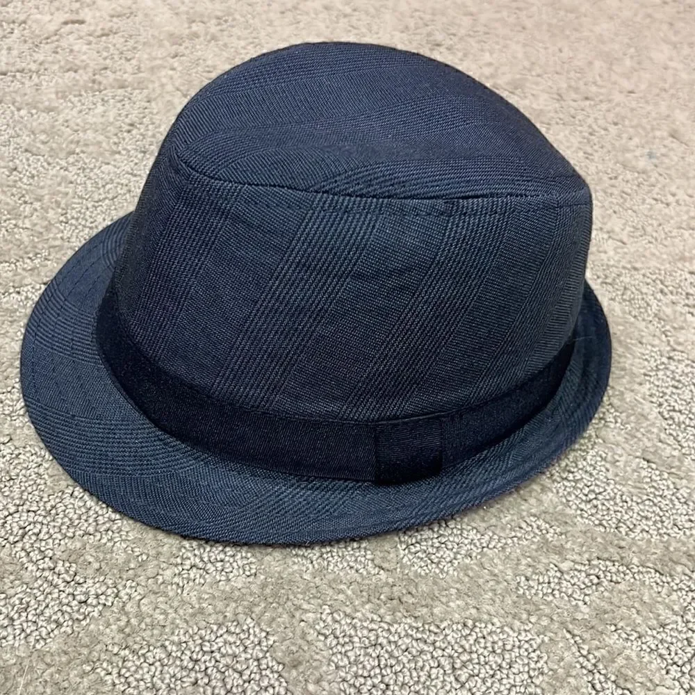 Children’s Place 1989 Large 2-4yr Black Plaid Hat with Black Ribbon